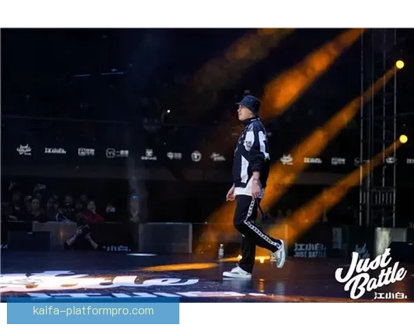 队友助攻风车扣篮得9分 未来我要更炫酷的扣篮来引领风潮